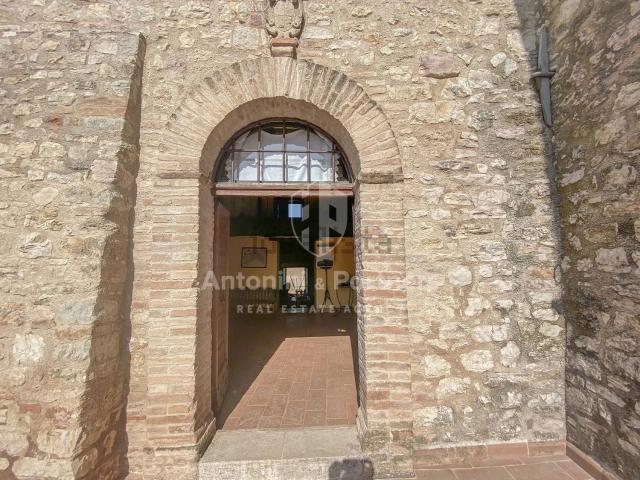 Rustico in vendita a Colpetrazzo, Umbria