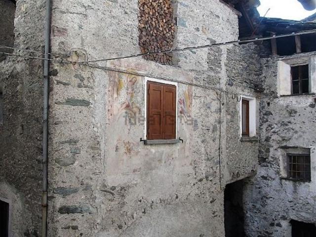 Rustico in vendita a Lanzada, Lombardia