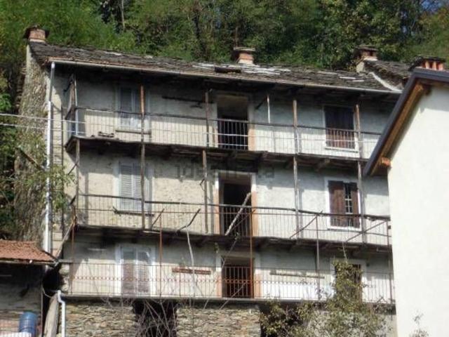 Rustico in vendita a Zoverallo, Piemonte