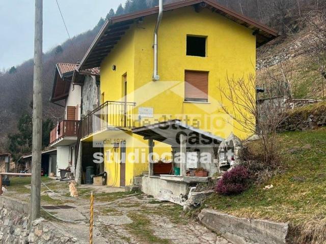 Rustico in vendita a Comunità montana della valle Camonica, Artogne