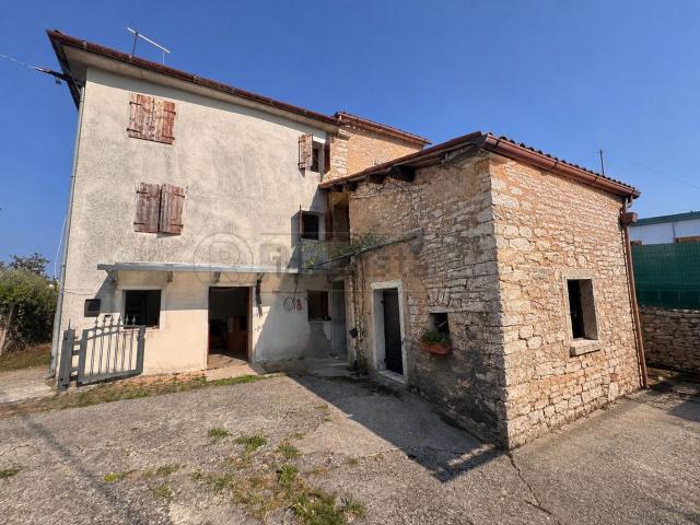 Rustico in vendita a Bassano Del Grappa, Veneto