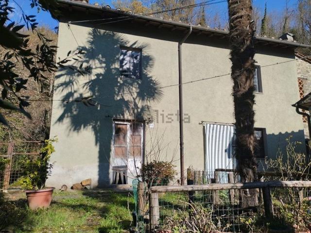 Rustico in vendita a Ponte a Serraglio, Bagni di Lucca