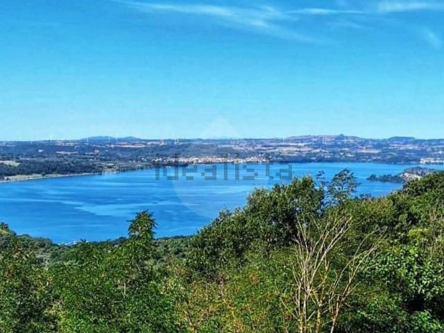 Rustico in vendita a Montefiascone, Lazio