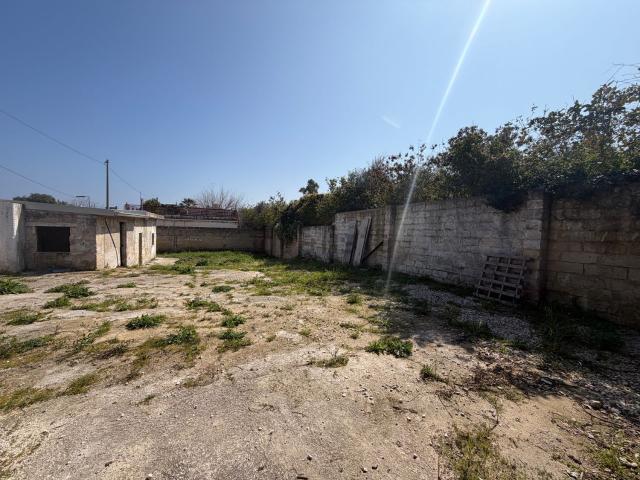 Rustico in vendita a Municipio 5, Puglia