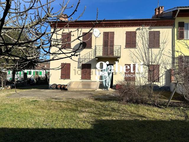 Rustico in vendita a Piemonte, Asti