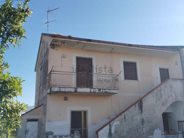 Rustico in vendita a Aquara, Pontecagnano