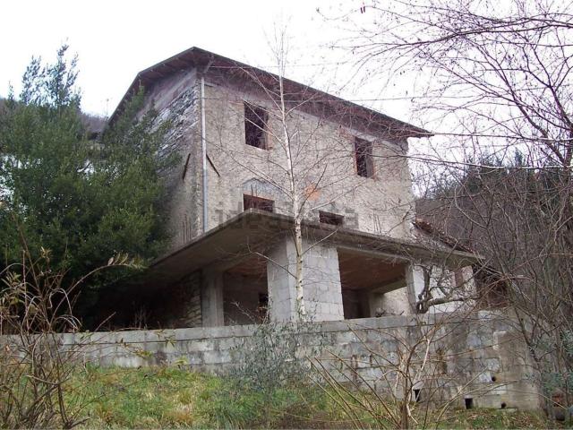Rustico in vendita a Unione Comuni Garfagnana, Vagli Sotto