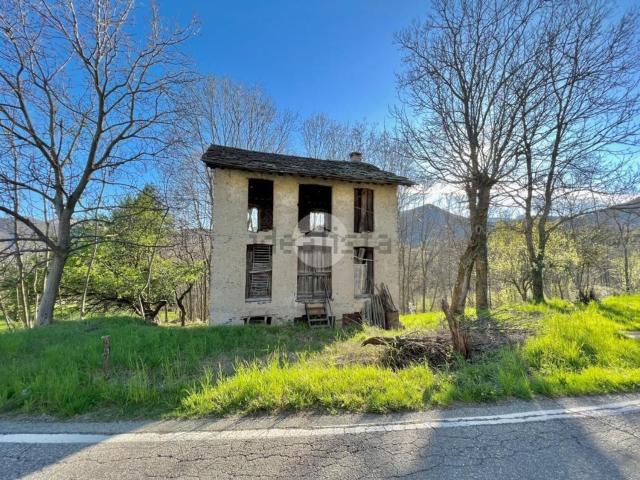 Rustico in vendita a Unione Montana di Comuni delle Valli di Lanzo, Ceronda e Casternone, Piemonte