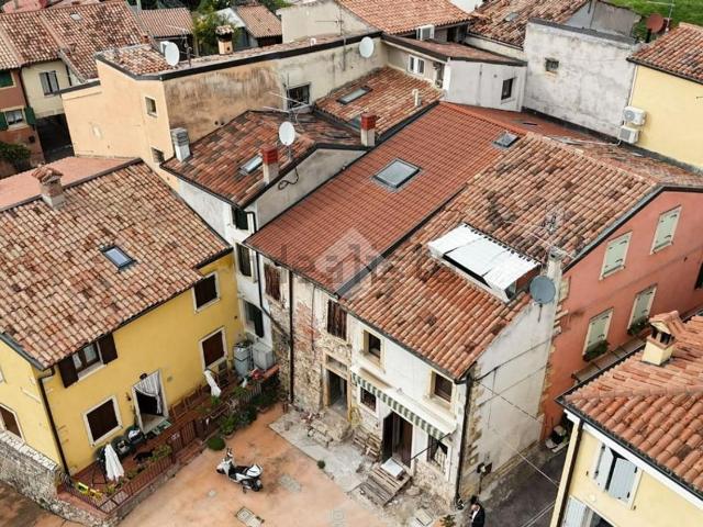 Rustico in vendita a Nord-Est, Brenzone