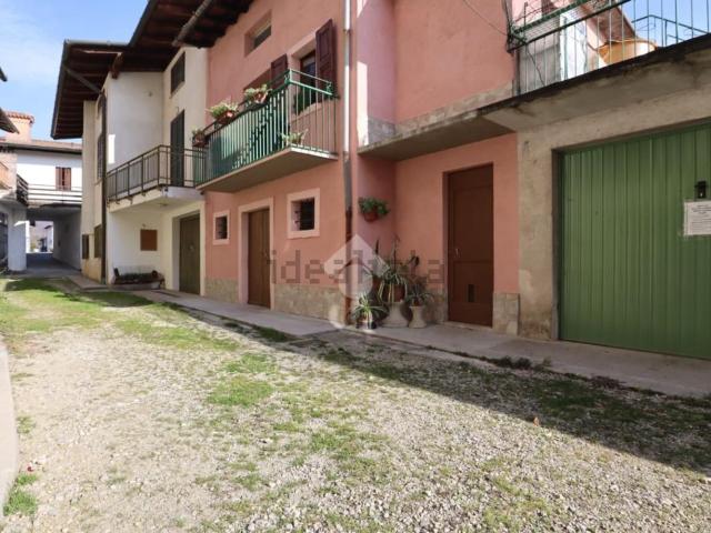 Rustico in vendita a Molinis, Tarcento