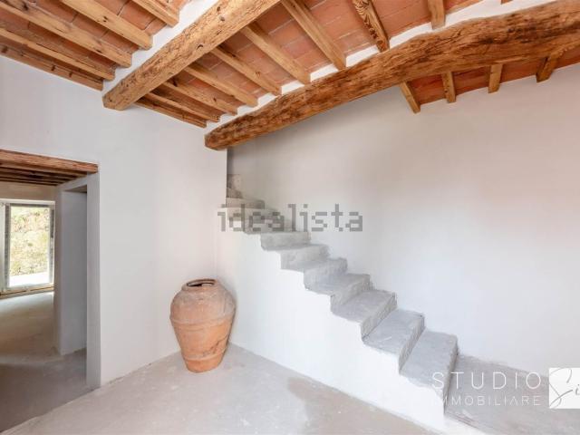 Rustico in vendita a Colle, Carmignano
