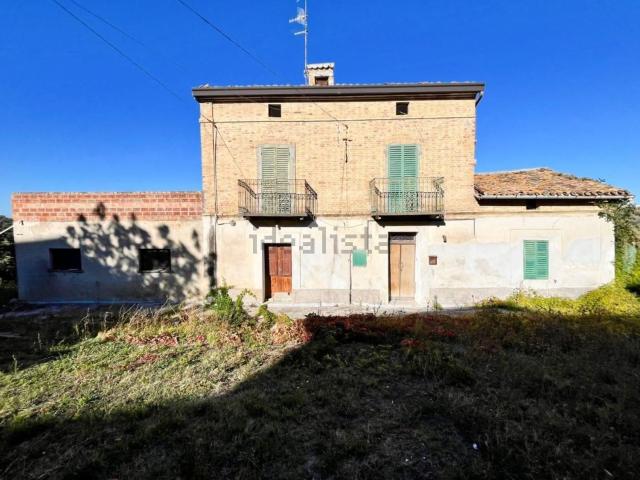 Rustico in vendita a Castel Frentano, Abruzzo