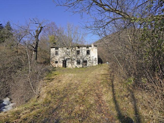 Rustico in vendita a Comunità Montana Parco Alto Garda bresciano, Gargnano