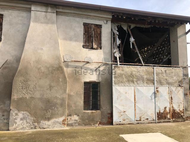 Rustico in vendita a Trevenzuolo, Veneto