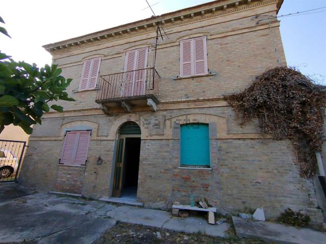 Rustico in vendita a Pollutri, Abruzzo