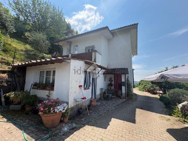 Rustico in vendita a Ponte di Sorana, Uzzano E Castello