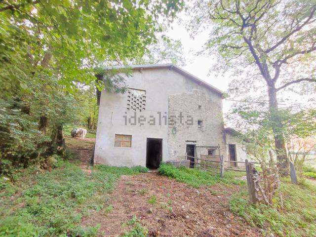 Rustico in vendita a San Fedele Intelvi, Como