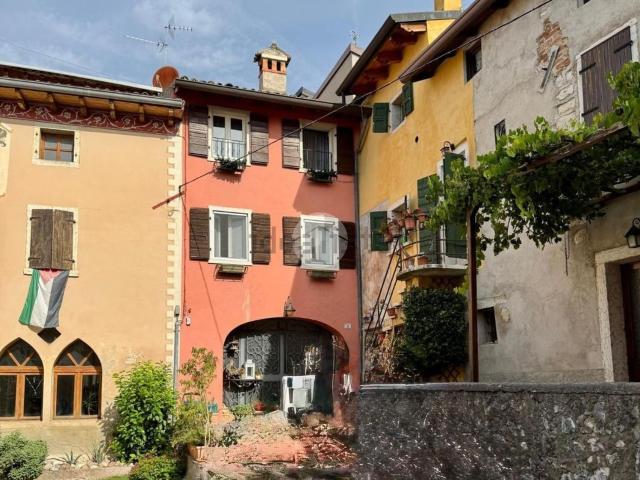 Rustico in vendita a Rubiana, Caprino Veronese