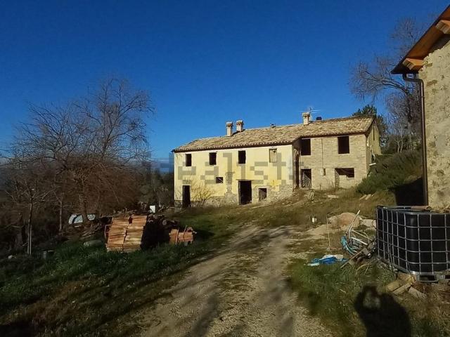 Rustico in vendita a Marche, Macerata