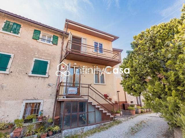 Rustico in vendita a Lubiara, Caprino Veronese