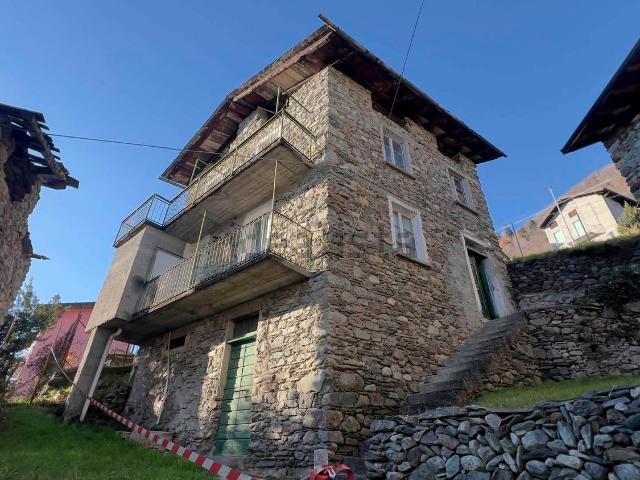 Rustico in vendita a Località Nansegolo, Buglio In Monte