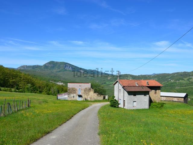 Rustico in vendita a Costadasino, Reggio Emilia