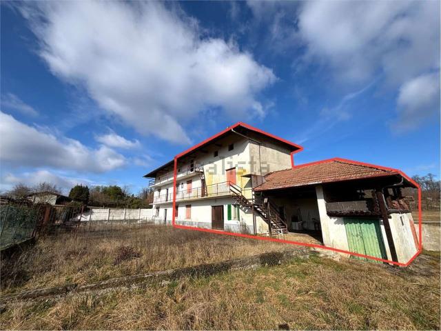 Rustico in vendita a Gattico-Veruno, Piemonte