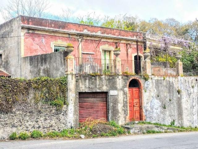 Rustico in vendita a Macchia, Giarre