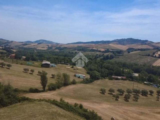 Rustico in vendita a Villa Betti, Pesaro