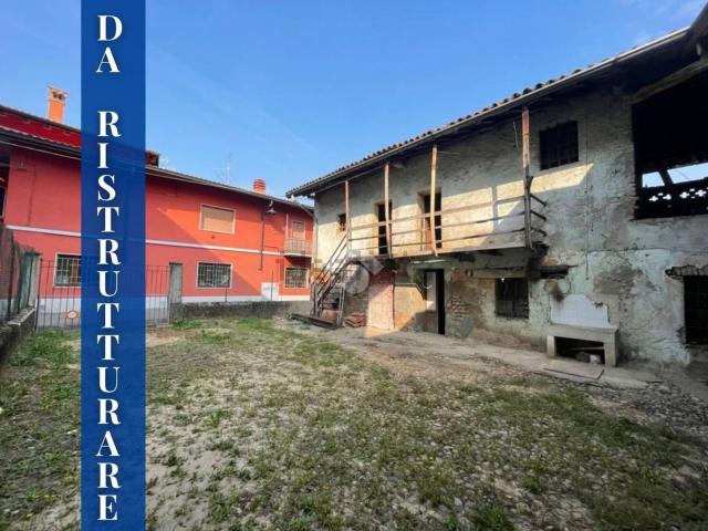 Rustico in vendita a Calvenzano, Lombardia