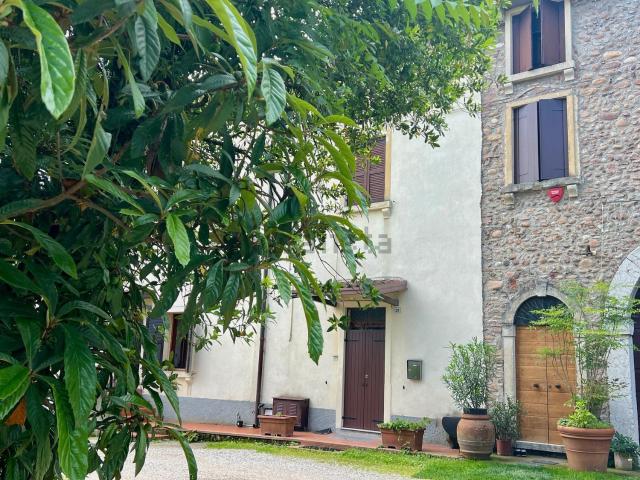Rustico in vendita a Castelnuovo Del Garda, Veneto