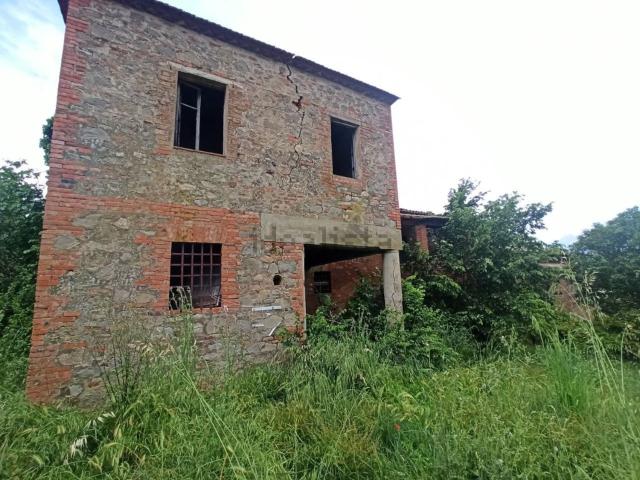 Rustico in vendita a Vaiano, Gioiella