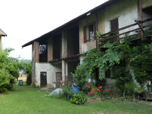 Rustico in vendita a Bergamo, Lombardia