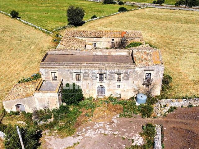 Rustico in vendita a Ragusa, Sicilia