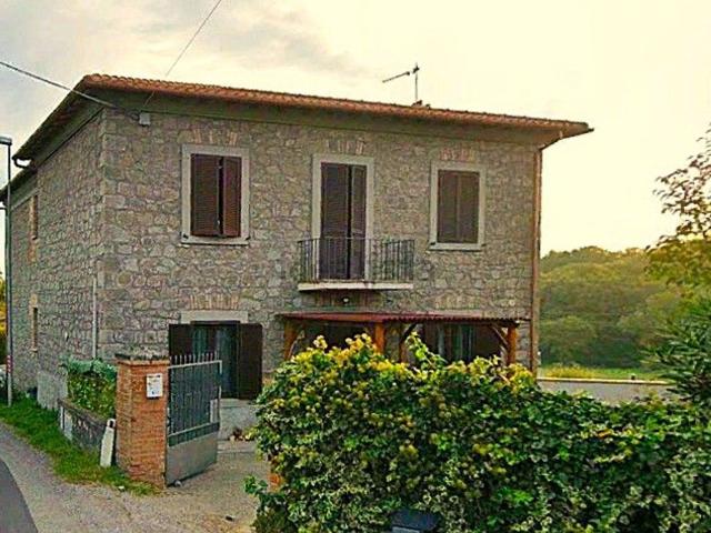 Rustico in vendita a Montefiascone, Lazio