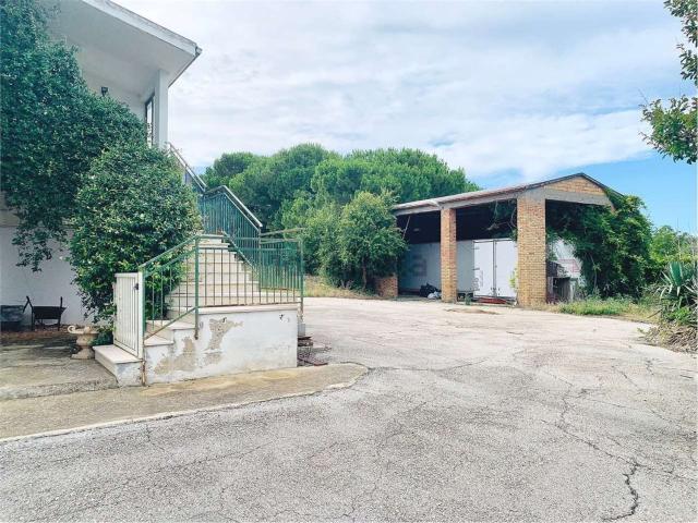 Rustico in vendita a Termoli, Molise