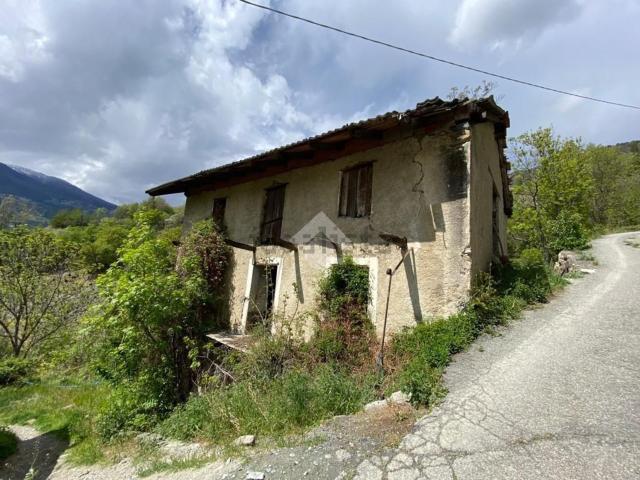 Rustico in vendita a Aosta