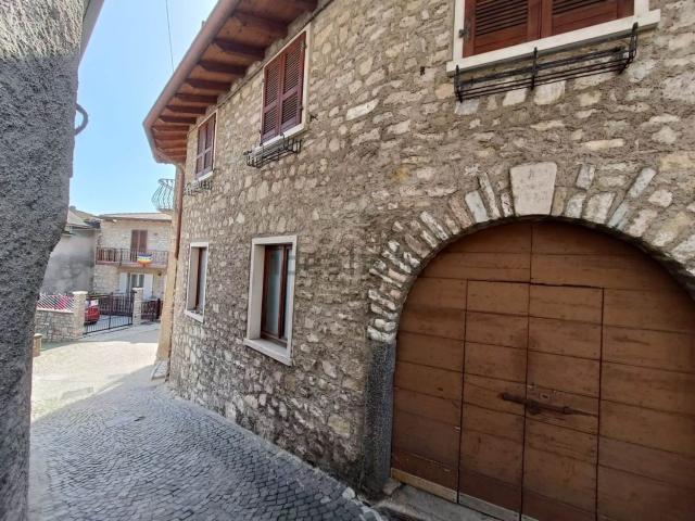 Rustico in vendita a Comunità Montana Parco Alto Garda bresciano, Tignale