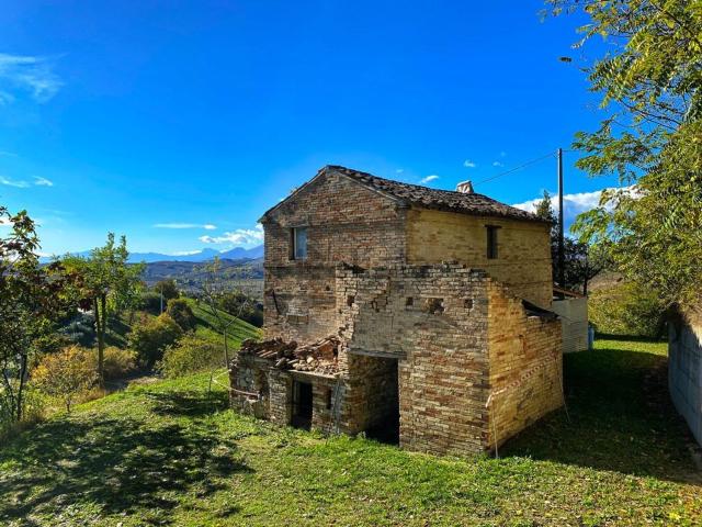 Rustico in vendita a Marche, Ascoli Piceno