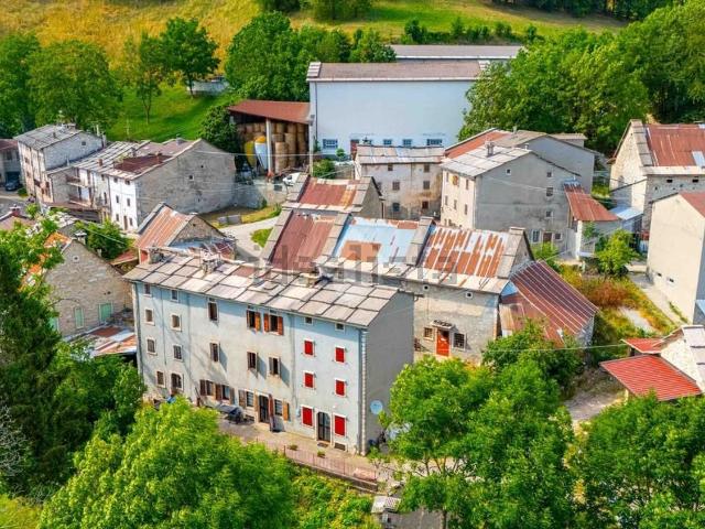 Rustico in vendita a Velo Veronese, Veneto