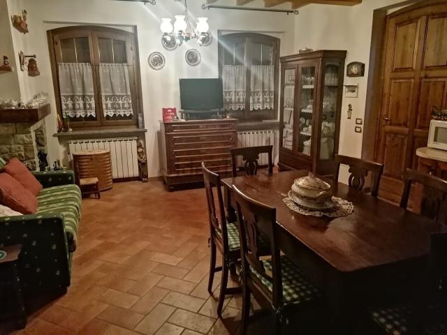 Rustico in vendita a Montesegale, Lombardia