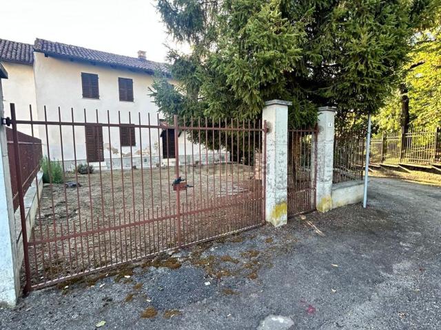 Rustico in vendita a Cossombrato, Asti