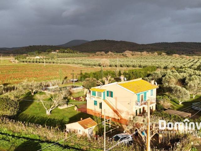 Rustico in vendita a Orbetello, Toscana
