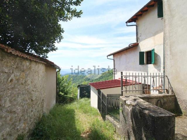Rustico in vendita a Vernio, Toscana
