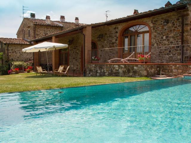 Rustico in vendita a San Polo In Chianti, Toscana