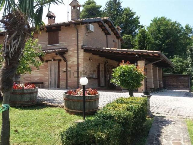 Rustico in vendita a Orciano di Pesaro, Pesaro e Urbino