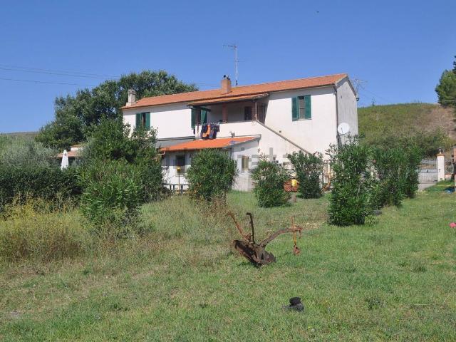 Rustico in vendita a Santa Luce, Toscana