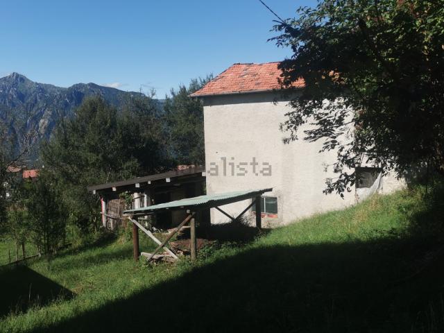 Rustico in vendita a Laino, Lombardia