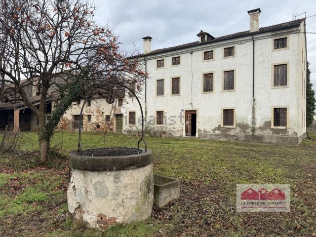 Rustico in vendita a Madonna di Lonigo, Lonigo