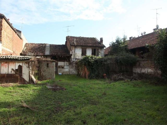 Rustico in vendita a Unione dei Comuni I Fontanili, Rosate